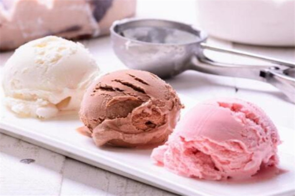 爱弥尔冰淇淋门店产品图片